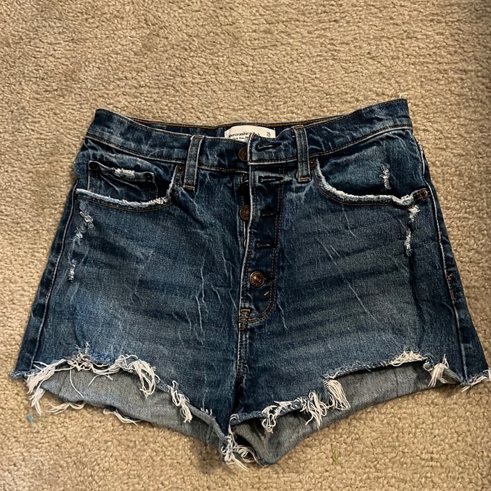 Abercrombie & Fitch high rise mom shorts